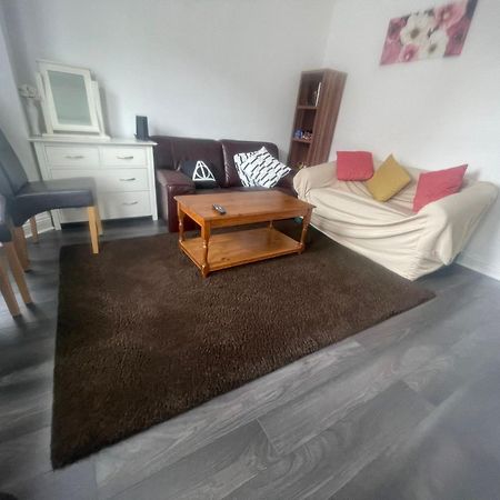 4 Bedroom House 10 Mins Walk To The Beach And Less Than A Mile From Bournemouth Main Station Екстер'єр фото