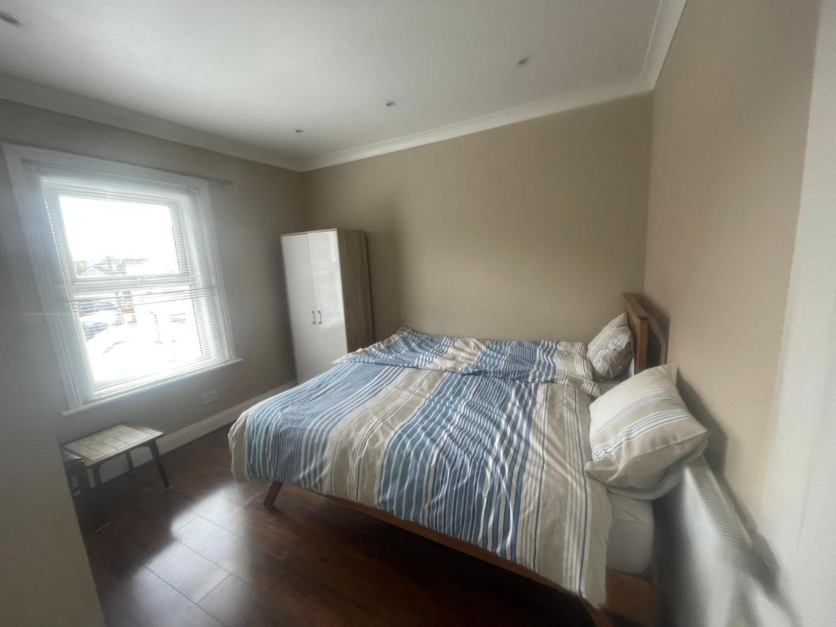 4 Bedroom House 10 Mins Walk To The Beach And Less Than A Mile From Bournemouth Main Station Екстер'єр фото